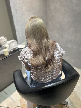 ノア(noa) トリプルカラーでベージュカラー
