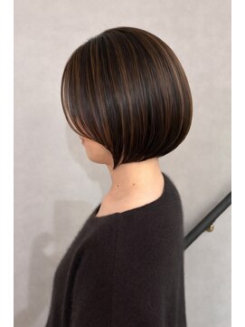 ヴィサージュメゾン(VISAGE maison) ハイライトショートボブ