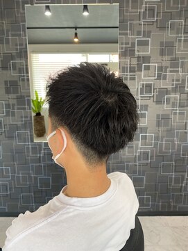 シャイン(Shine) メンズカット / 刈り上げスタイル