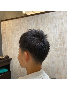 ラグジュアリーバーバーカミング 入間店(Luxury BARBER Kaming) ショートカット