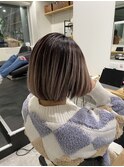 根本暗めピンクベージュバレイヤージュ