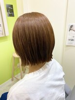 シューム(Shuum.)&nbsp;切りっぱなしショートボブ