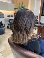 カドー(cadeau) バレイヤージュカラー