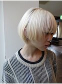 抜きっぱなしブロンドマッシュショート