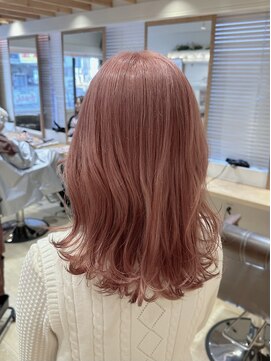 エイト新宿店(EIGHT shinjuku) ピンクベージュ