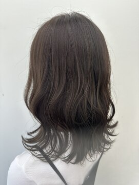 ラベスト バイ セロ 池袋メトロポリタン前(LOVEST by CERO) グレージュ