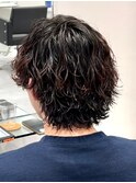 サーフカールスパイラル黒髪マッシュウルフミディアム2ブロック