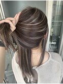 小顔 ネビージュ　グレージュハイライトカラー◎
