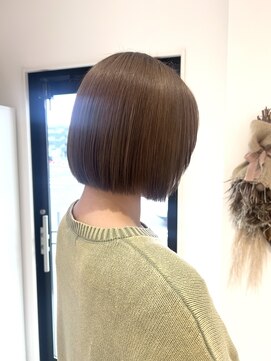 イロアイ(iro I) グレージュカラー