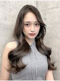 コテ巻きパーマ流し前髪エアリーカール美髪オフィスヘア
