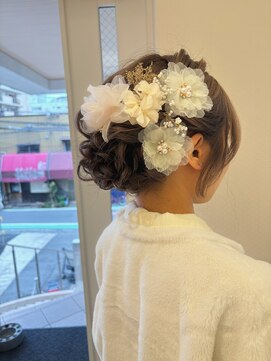 レ セゾン(Les Saisons) 《前撮りに♪》シニヨンアレンジ【大宮】