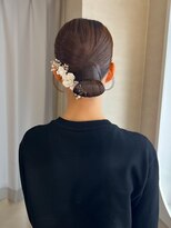 ユヌ(Une) 《hinari》タイトシニヨン