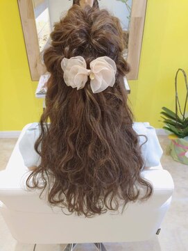 パッチ ヘアー(PATCH HAIR) ハーフアップ×クルリンパ