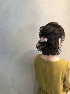 コル(coru) ボブハーフアップ