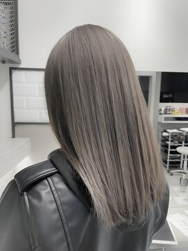 リリー(Lilley) 【Lilley 稲永麻衣】シルバーグレー＋髪質改善天神/今泉