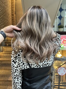 ラフ(LAFF) #黒髪#ボブルフ#ネビージュ#小顔#ワンレン