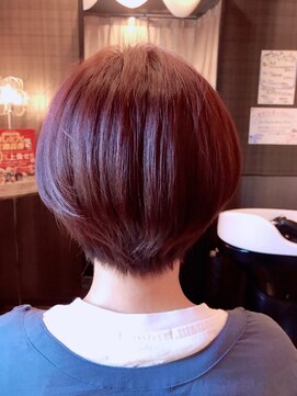 ヘアーイーダッシュ(HAIR E') ショートカットとピンクカラー
