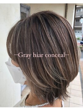 エイミーバイアフロート(amie by afloat) 《白髪ぼかしハイライト》でお悩み解決〇