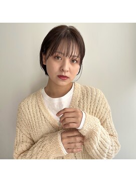 ジジ 代々木(Gigi) 【Gigi】外ハネボブ セクションカラー ペールベージュ