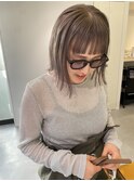 肌なじみの良いシルバーカラー◎