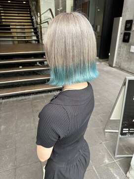ロンド レア 天神大名店(Lond Le’a) ダブルカラーシルバーターコイズブルーケアブリーチハイトーン