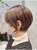 横浜西口コンパクトショートピンクブラウンショートカット30代