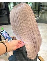 テラ 仙台(Tera)&nbsp;ベージュ　レイヤーカット　ブロンド