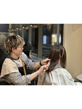 髪のお悩みに合わせて、今日からできるケア法を一緒に見つけます！あなたの"なりたい"を叶えるお手伝いを