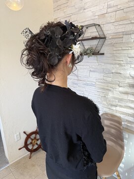 お呼ばれヘアー