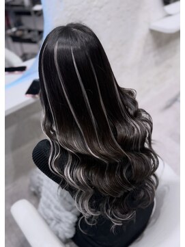 ラシック(Rachic) 細めハイライト