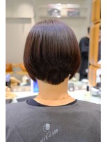 ピークアブー 原宿ハラカド(PEEK-A-BOO)&nbsp;くせ毛ショートボブ大人ミセスモード襟足タイト奥行きボリューム