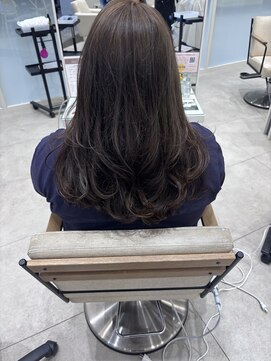 ゼルアヴェダ イオンモール与野(ZELE AVEDA) ロングレイヤー