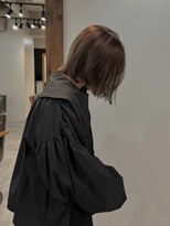 ネイヴィル(navile)&nbsp;切りっぱなしボブ × 柔らかブラウンベージュ