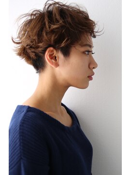 デイズヘアデザイン(DAYS hair design) ツーセクションショート