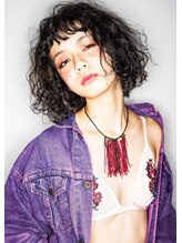 ブルー ヘアーメイク(Blue Hair Make) 攻めのフワフワスパイラル