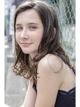 カライングドゥ(ing deux) 【＋～ing deux 】外国人風ふわセミディ【隨原 麻由】