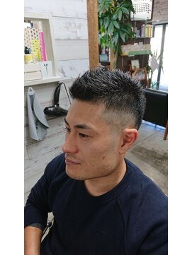エックス ヘアー(X Hair) フェードソフトモヒカン