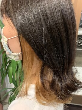 アイズム(I’sm) ビターショコラ×プラチナベージュ×切りっぱなしロブヘア