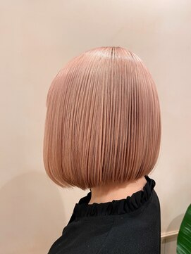 ハイル(Heil) 【Heil】 小顔/前下がりボブ/フラミンゴピンク/ケアブリーチ