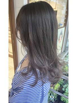 ネオリーブ クタ 町田店(Neolive kuta) ワンカールで決まるレイヤーカット×ラベンダーグレージュ