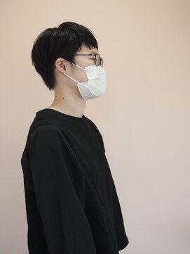 髪と化粧 スピカ 馴染ませ2ブロックショート