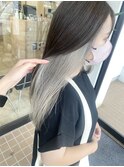 ホワイトグレージュ