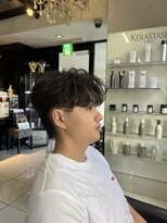 アイズ 海老名(AIZU)&nbsp;センターパート　ニュアンスパーマ　カルマパーマ