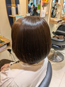 アウラニヘアーリゾート(AULANI Hair Resort) 美髪ブラウン