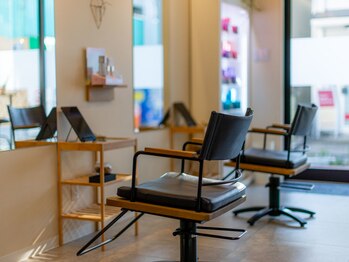 デイズ(Days.)の写真/一人一人にしっかり向き合い丁寧に対応◎担当スタイリストが仕上げまで施術するので、悩みも話しやすい♪