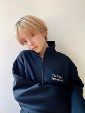 シン カフネ(Shin Kafune) ハイトーンショート/ハイトーンカラー