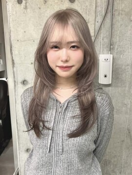 ソル バロール 表参道(SOL .valor) ホワイトベージュ デザインカラー ハッシュカット