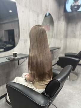 ノーン(NONE) ミルクティーベージュ