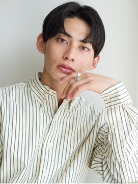 ガーデンヨコハマエスト(GARDEN YOKOHAMA est) センターパート 似合わせカット カルマパーマ