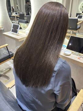 ジーナ 福岡天神(Zina) 艶髪/美髪/髪質改善【Zina福岡天神】